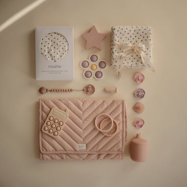 Cambiador Plegable Mushie Blush - Imagen 4