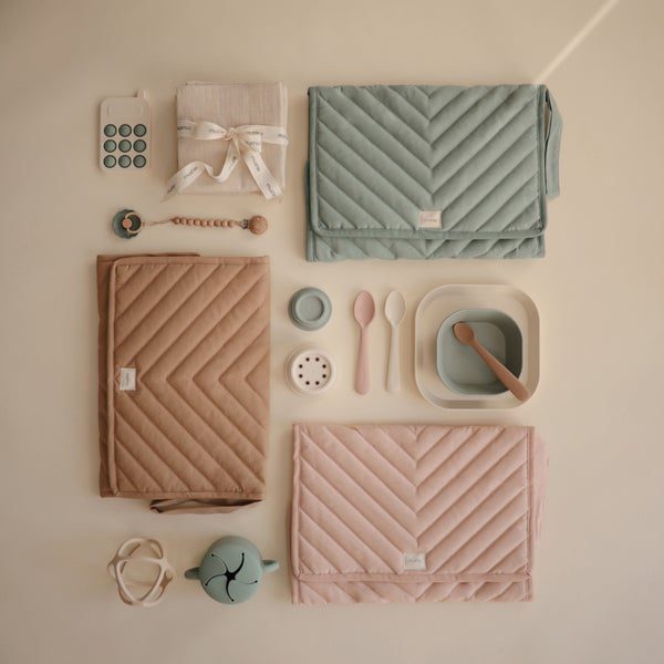 Cambiador Plegable Mushie Blush - Imagen 6