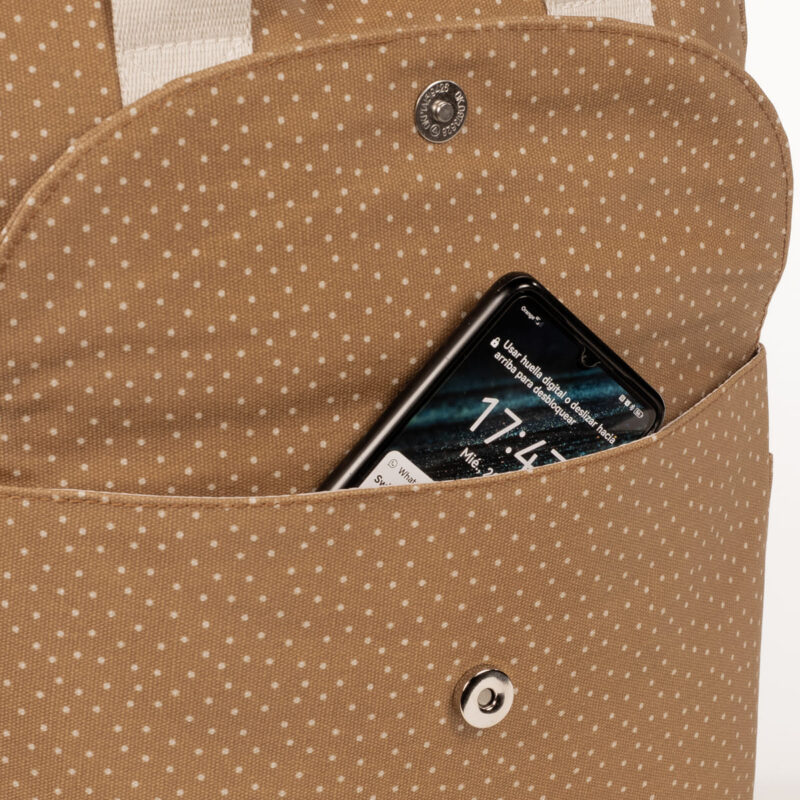 Mochila Topito Poppy Canela Walking Mum - Imagen 10