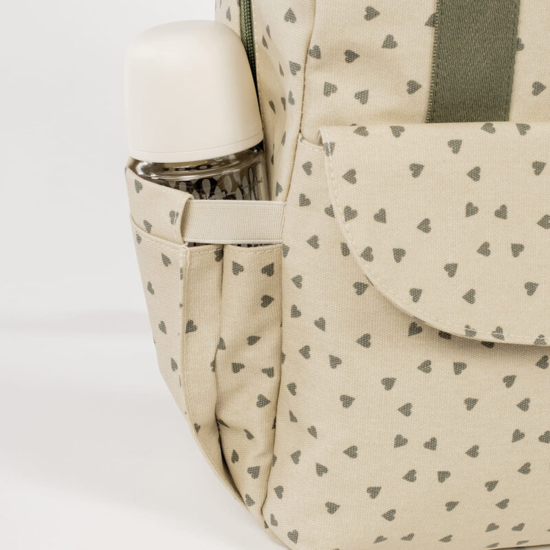 Mochila Corazones Poppy Musgo Walking Mum - Imagen 9