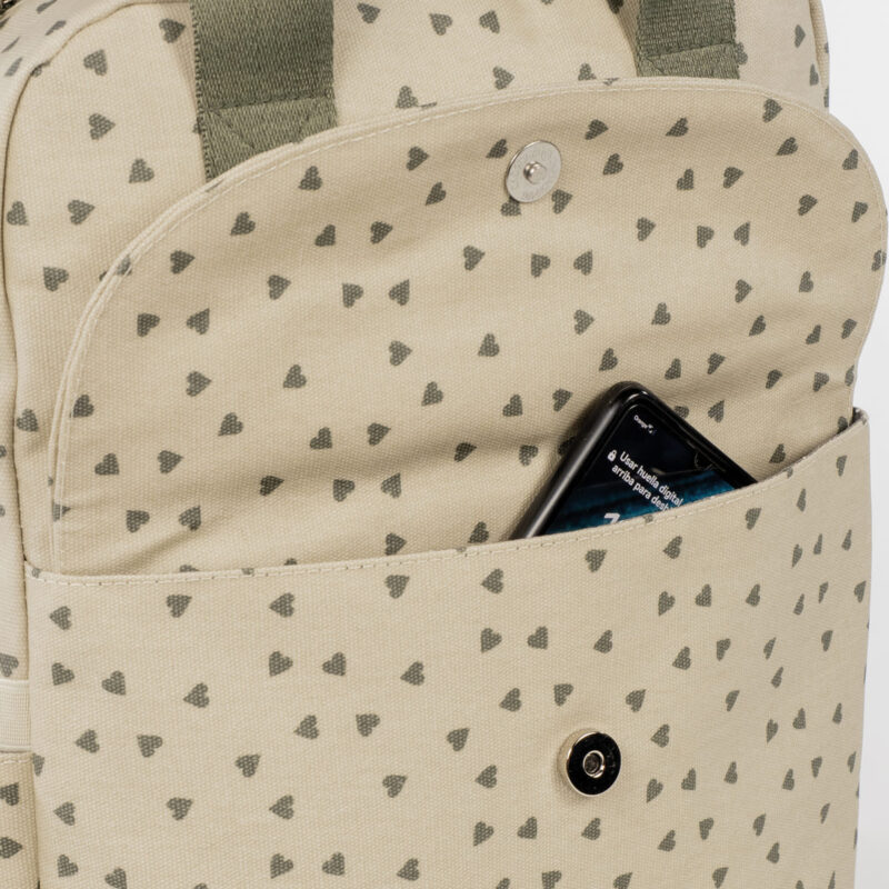 Mochila Corazones Poppy Musgo Walking Mum - Imagen 10