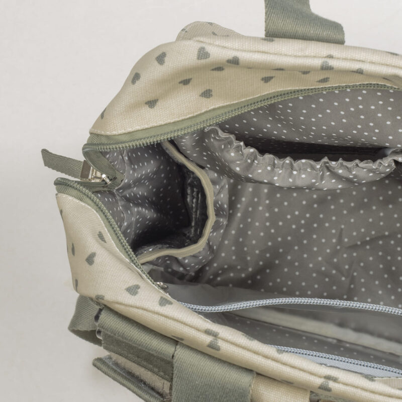 Mochila Corazones Poppy Musgo Walking Mum - Imagen 13
