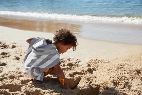 PONCHO DOCK & BAY GRIS XS (2-4 AÑOS) - Imagen 6